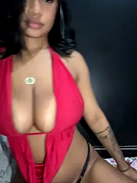 Snapshot of hillarymoreninha chatting on November 2025 10:37:01 AM hillarymoreninha online show from November 2025 10:37:01 AM