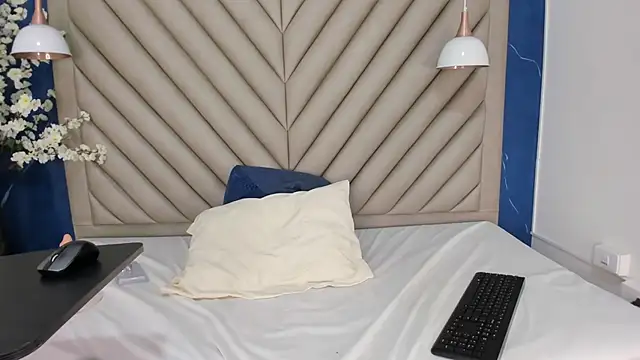 Ibbie drastic online show from September 2025 12:16:02 PM