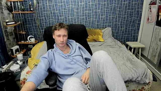 CuteBoy228 online show from April 2026 09:39:33 PM