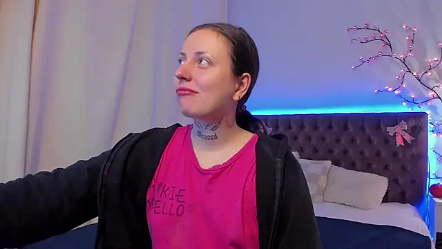 LilaVame online show from November 2025 08:55:01 PM