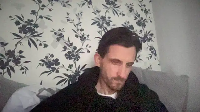 Big8inchUncutCock online show from April 2026 04:01:01 PM