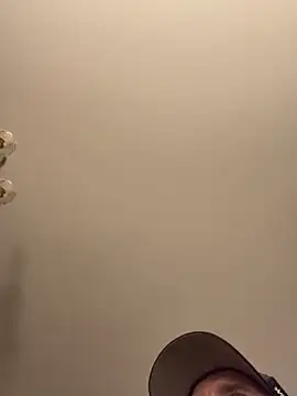 Big8inchUncutCock online show from May 2026 08:27:02 PM