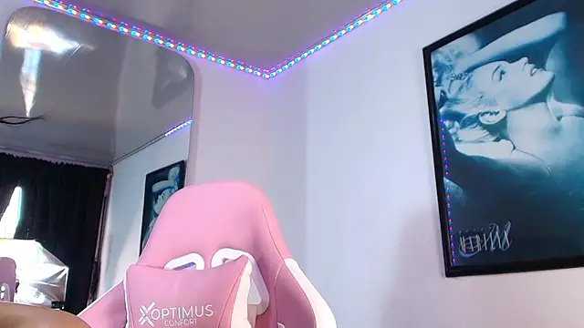 GraceWallace  online show from February 2026 09:40:01 PM