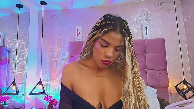 LexieBloom online show from October 2025 03:58:01 AM