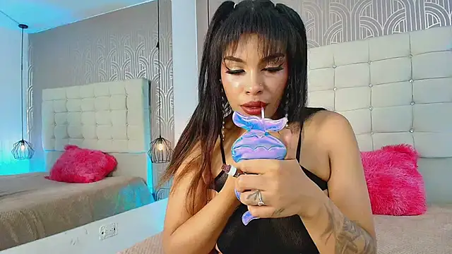 LexieBloom online show from April 2026 03:39:01 AM