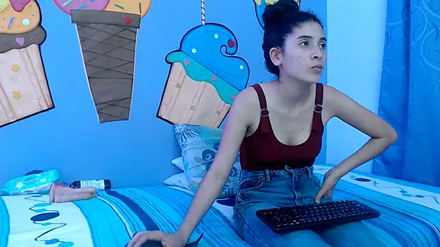 skinnykalitzo18 online show from January 2026 02:11:01 PM