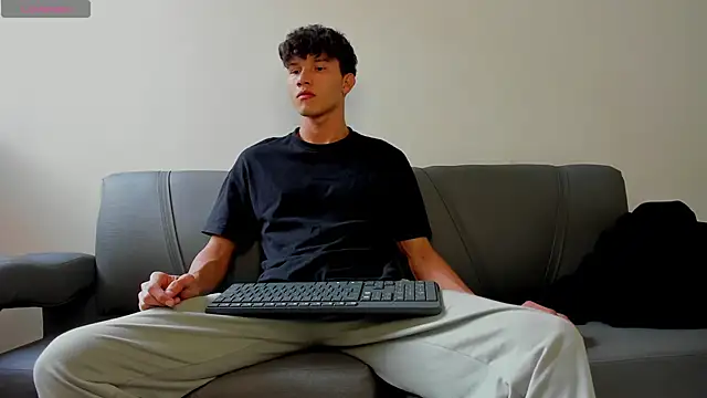 2Amateur Guys online show from January 2026 10:02:02 PM