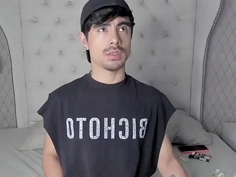 BryCams3 online show from September 2025 01:16:02 AM