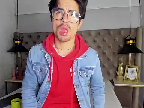 BryCams3 online show from September 2025 05:00:01 AM