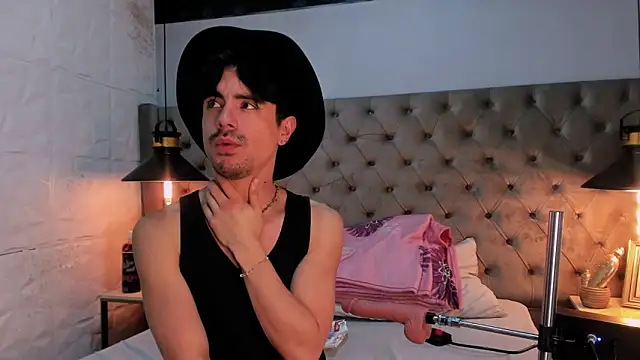 BryCams3 online show from November 2025 03:34:01 AM