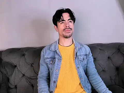 BryCams3 online show from November 2025 03:27:02 AM