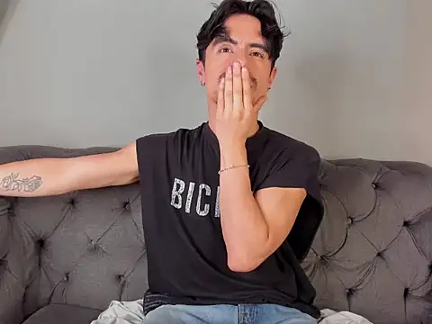 BryCams3 online show from November 2025 02:54:02 AM