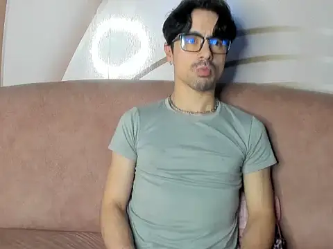 BryCams3 online show from November 2025 10:12:01 PM