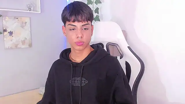 Thomas wil online show from September 2025 04:34:02 AM