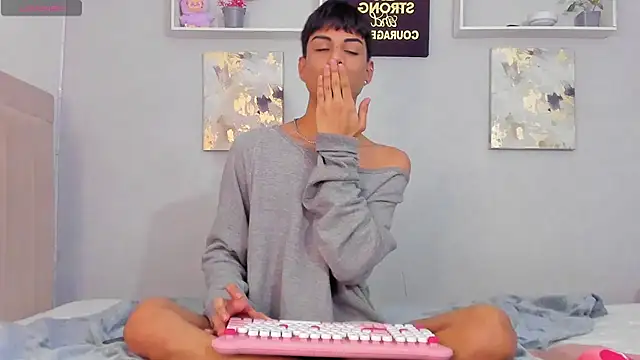 Snapshot of Thomas_wil chatting on February 2026 11:34:02 PM Thomas wil online show from February 2026 11:34:02 PM