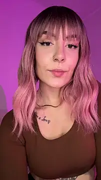 alesziarose online show from November 2025 06:18:01 PM