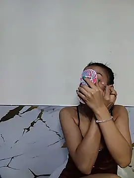Oriana111 online show from May 2026 05:31:02 PM