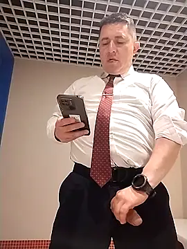 BigCristh79 online show from February 2026 04:20:01 AM