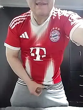 BigCristh79 online show from April 2026 01:18:01 PM