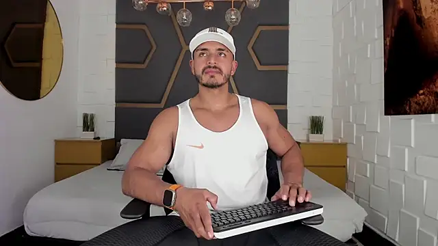 magnusclark online show from September 2025 06:19:01 PM