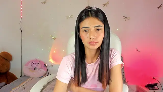 princessluna 19 online show from October 2025 10:18:01 PM