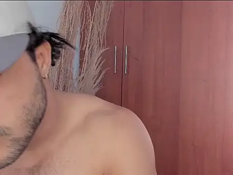 Evansdark1 online show from December 2025 10:06:01 PM