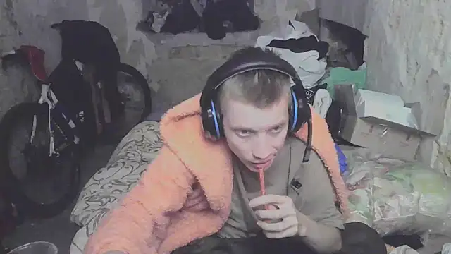 makarov1993 online show from September 2025 08:52:01 PM