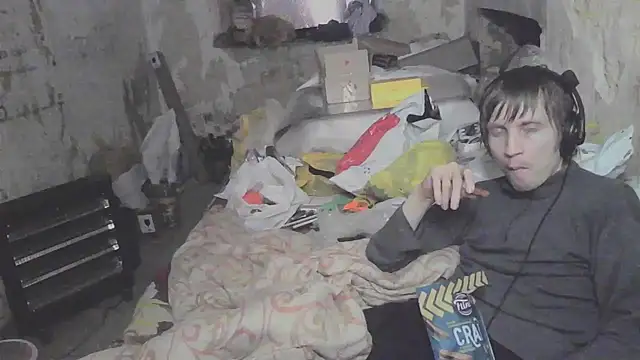 makarov1993 online show from April 2026 10:34:02 PM