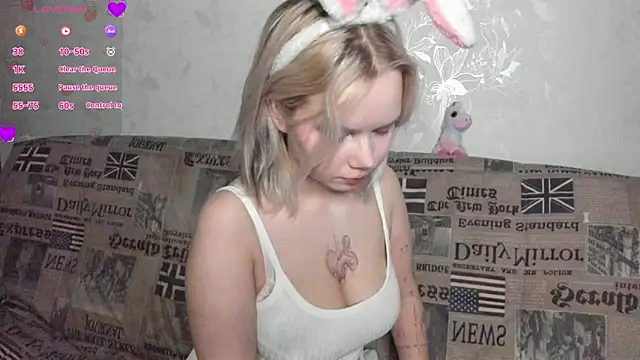 Snapshot of girlllsooft chatting on February 2026 02:32:01 AM girlllsooft online show from February 2026 02:32:01 AM