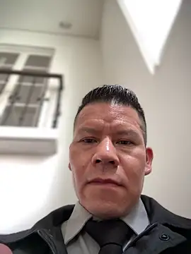 Manu0586 online show from September 2025 12:49:02 PM