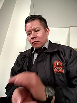 Manu0586 online show from January 2026 01:27:01 PM