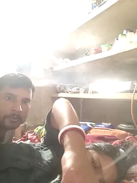 couple 71 online show from February 2026 06:37:02 PM