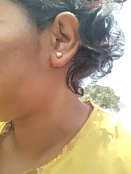 Snapshot of couple_71 chatting on May 2026 04:17:02 AM couple 71 online show from May 2026 04:17:02 AM