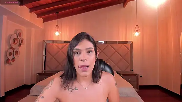 SarahYates online show from September 2025 04:12:02 AM