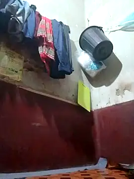 Snapshot of CatchingBouquet chatting on September 2025 01:49:01 PM CatchingBouquet online show from September 2025 01:49:01 PM