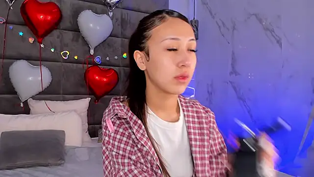 Snapshot of Nelly_Kimm chatting on February 2026 01:06:02 AM Nelly Kimm online show from February 2026 01:06:02 AM