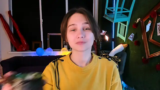 TessaMill online show from October 2025 05:04:02 AM