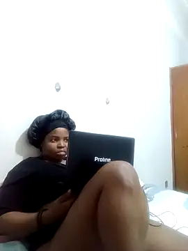 ShySexyBaddiexx online show from October 2025 07:23:01 PM