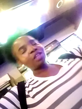 ShySexyBaddiexx online show from November 2025 10:19:02 PM