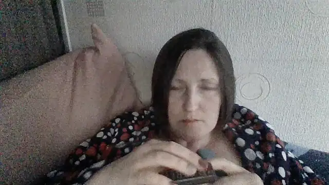 Snapshot of AllaSowinskaya chatting on June 2026 04:09:01 PM AllaSowinskaya online show from June 2026 04:09:01 PM