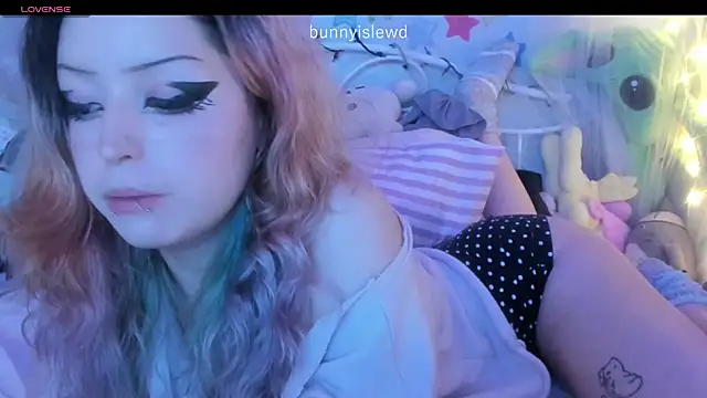 bunnyislewd online show from April 2026 04:06:01 AM
