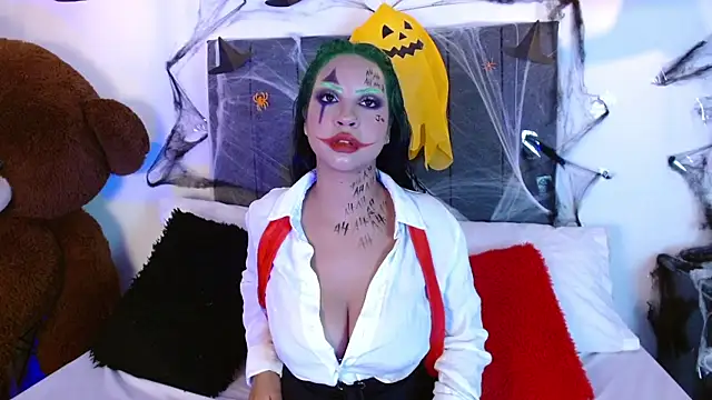 Emadelacroix online show from October 2025 07:01:02 PM