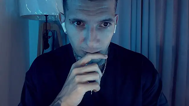 Shane Clay online show from September 2025 01:24:01 PM