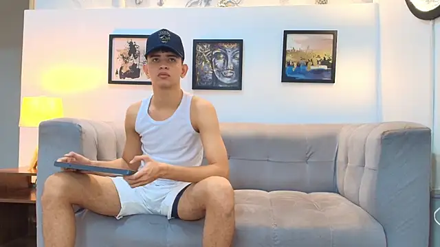 TWINKS FRIENDS online show from February 2026 01:22:02 PM