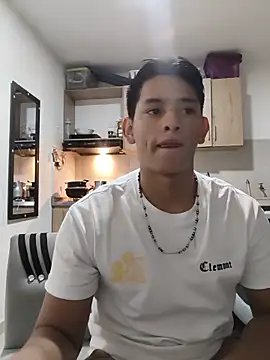 Snapshot of Hiroshi_Shen chatting on May 2026 01:35:01 AM Hiroshi Shen online show from May 2026 01:35:01 AM