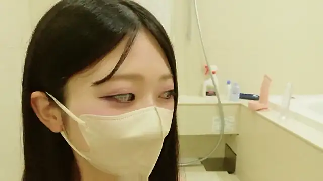 Snapshot of OSUSHI-CHAN chatting on July 2026 07:35:02 PM OSUSHI-CHAN online show from July 2026 07:35:02 PM