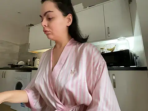 FrancescaXO online show from February 2026 10:29:01 AM