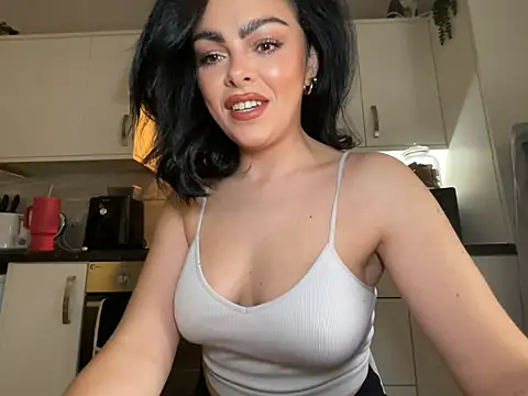 FrancescaXO online show from March 2026 01:40:02 PM