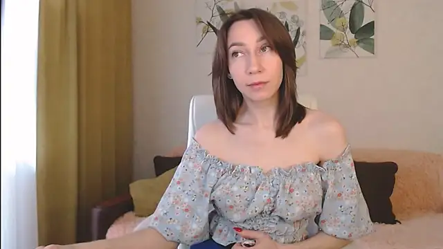 GoodGlamorGirl online show from February 2025 05:05:01 AM