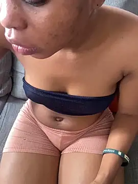 PrettyNina77 online show from September 2025 10:06:02 AM